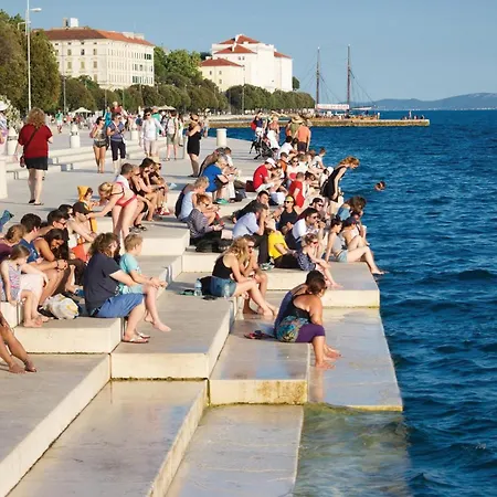 Beautiful In With Wifi Διαμέρισμα Ζαντάρ