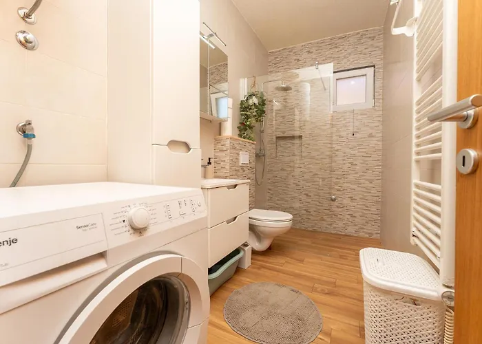 דירה 2 Bedroom Stunning In