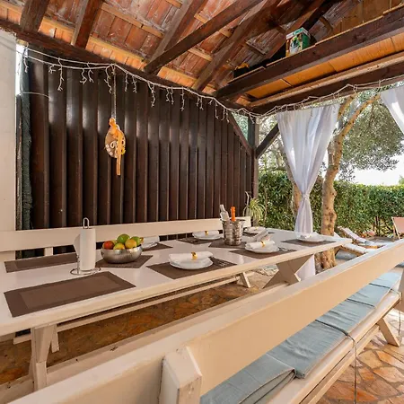 2 Bedroom Stunning In Zara