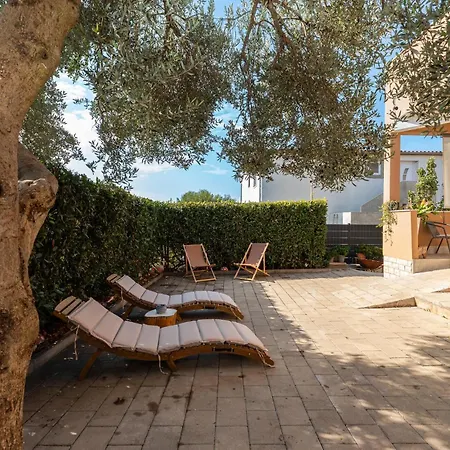 2 Bedroom Stunning In Zara