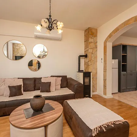 Apartment Beautiful In With Wifi Zadar
