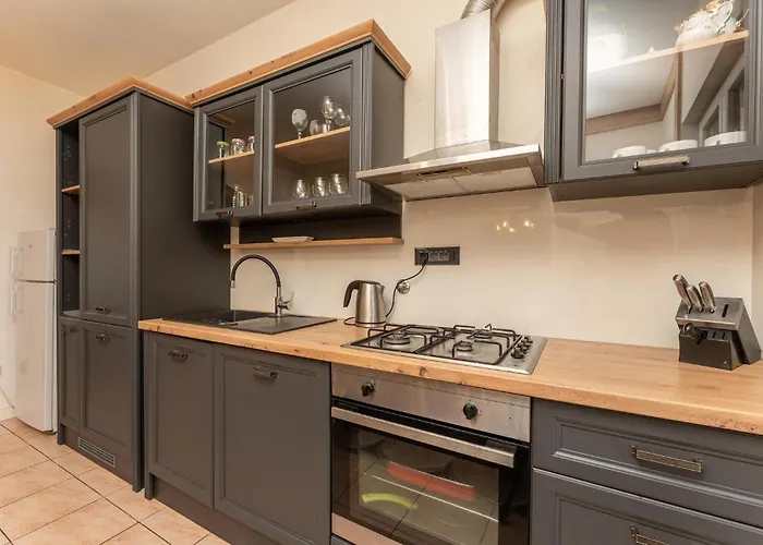 2 Bedroom Stunning In Zadar